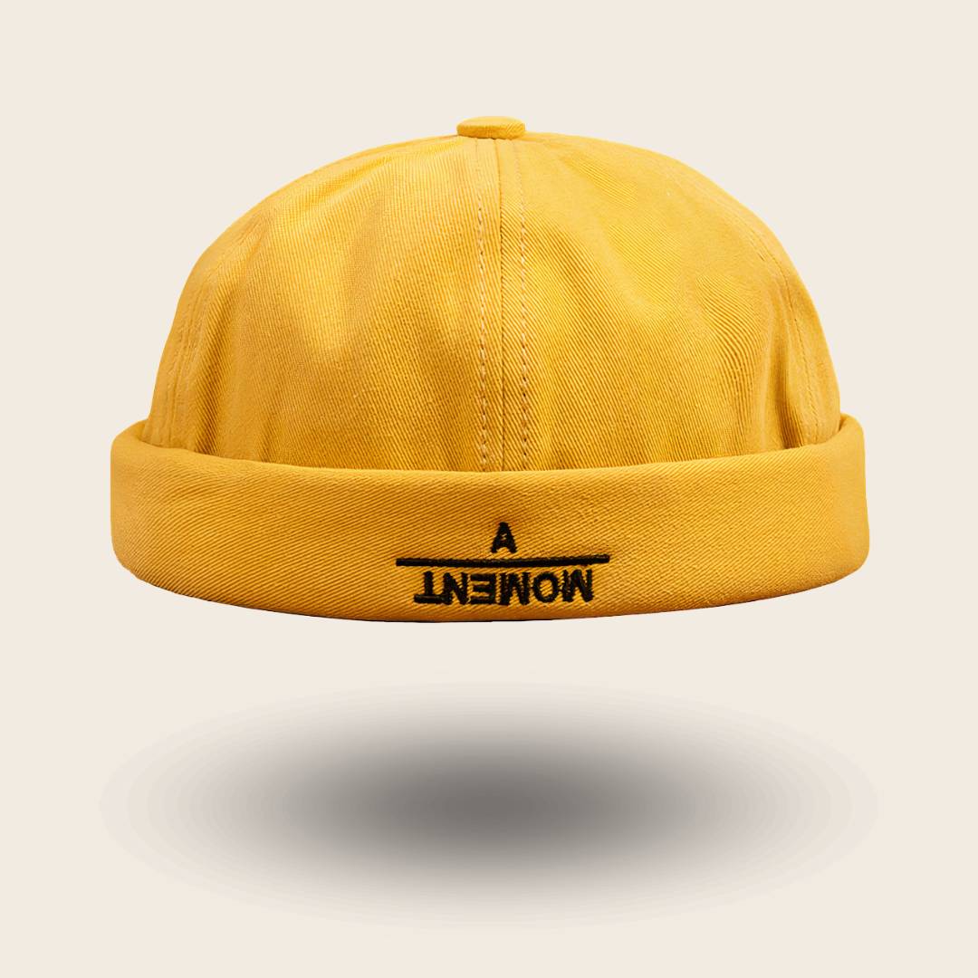 Bonnet Docker "A Moment"