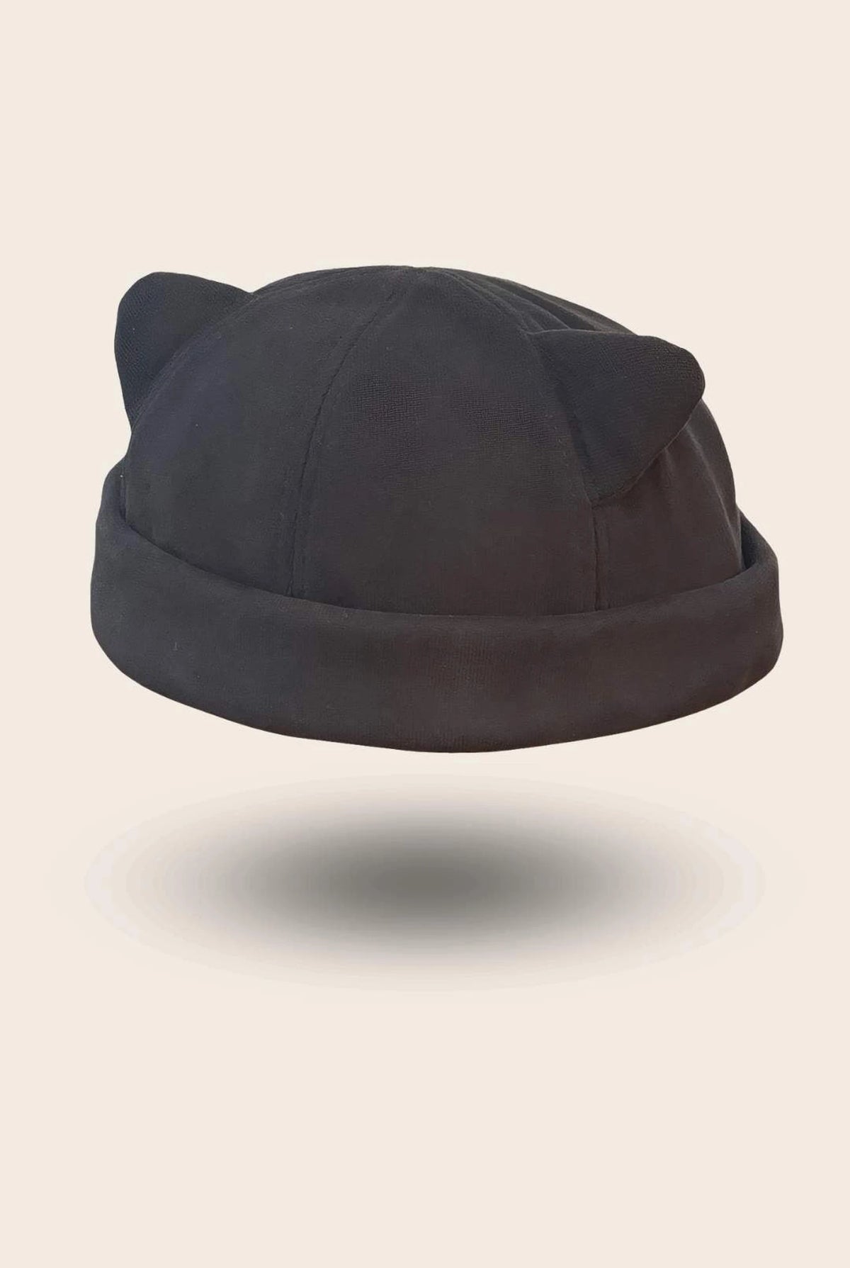 Bonnet docker Chaton noir, packshot vue de profil