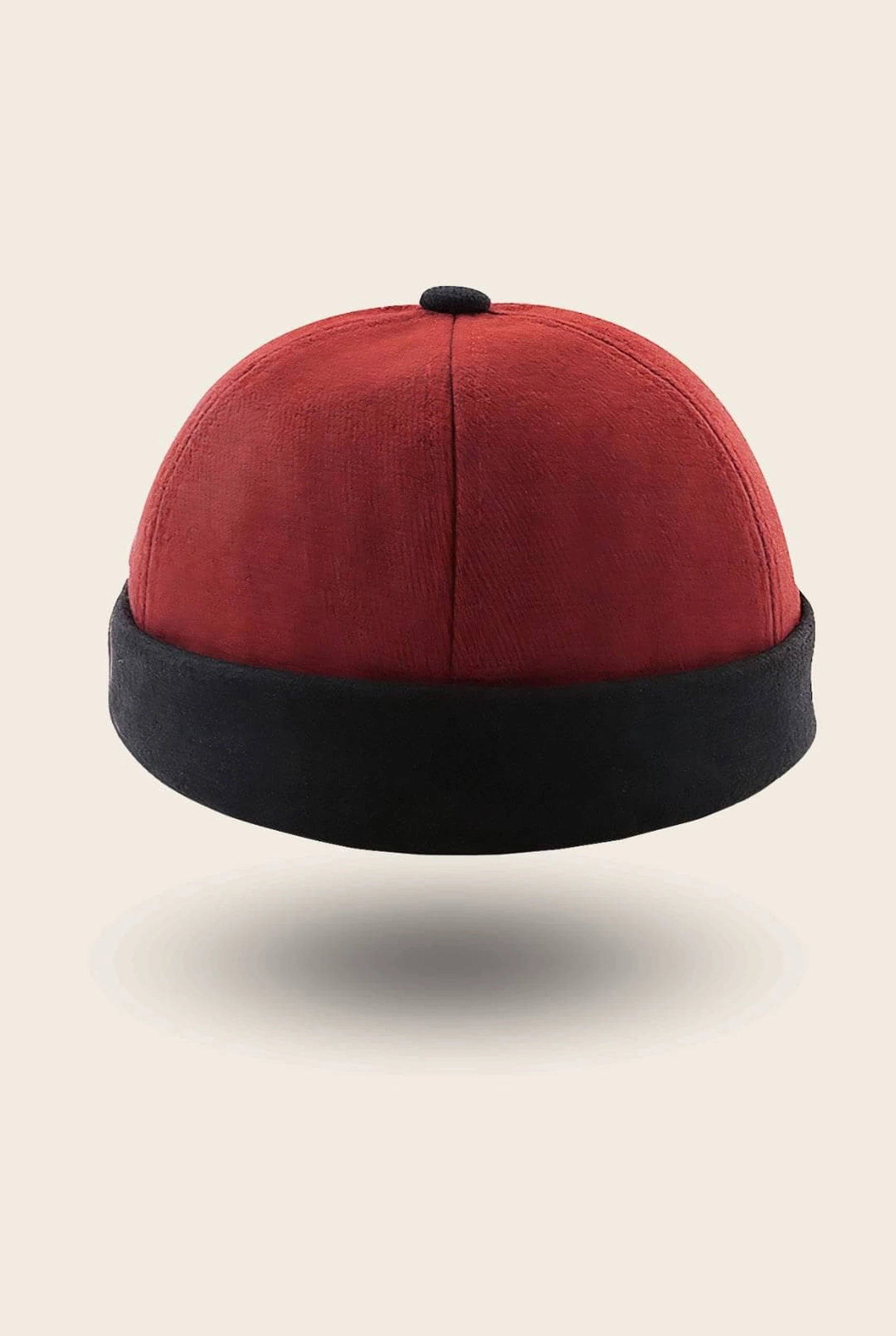 Bonnet docker Bicolore rouge et noir, vue de face