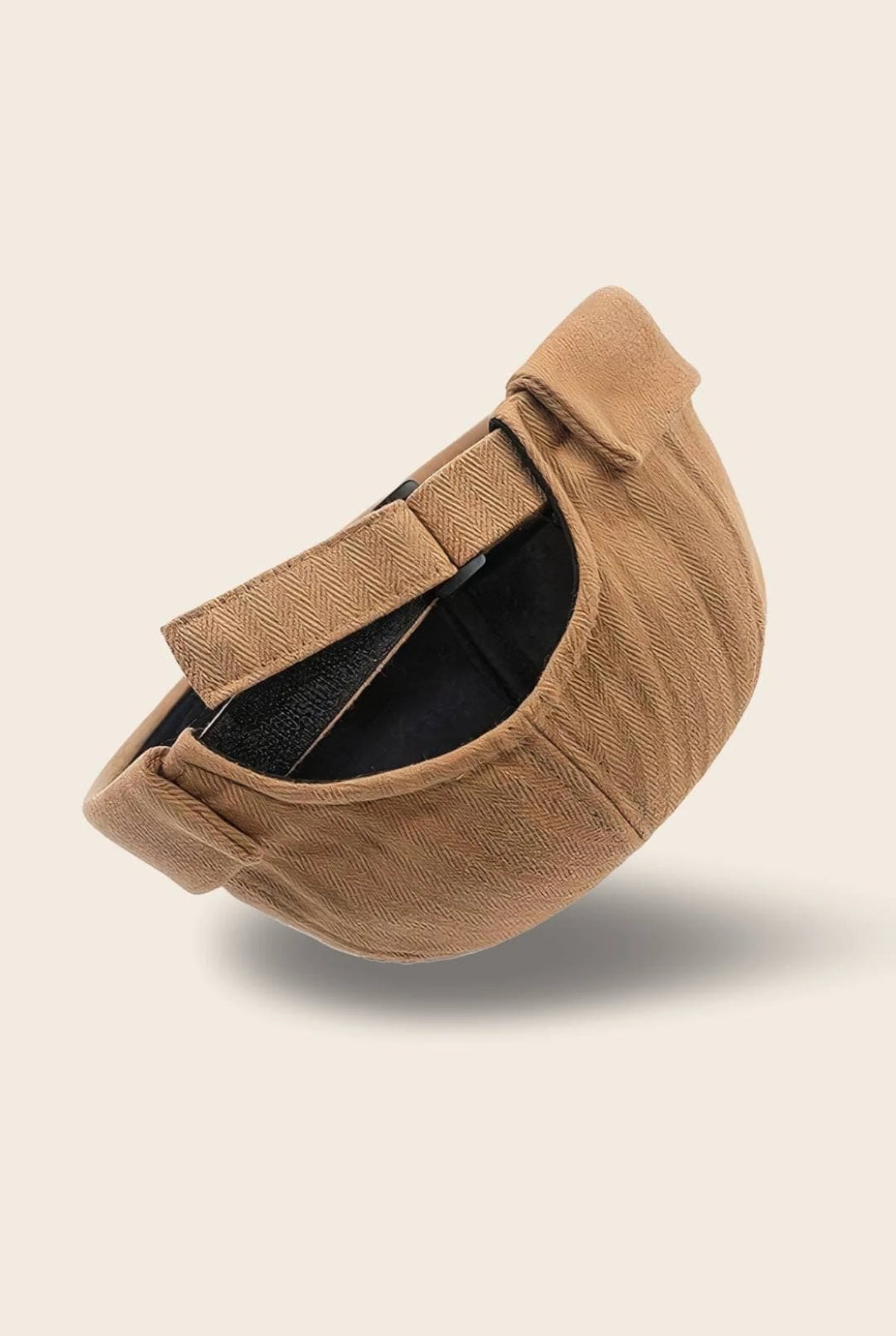 Bonnet docker Tissu Chevron camel, vue de profil posé