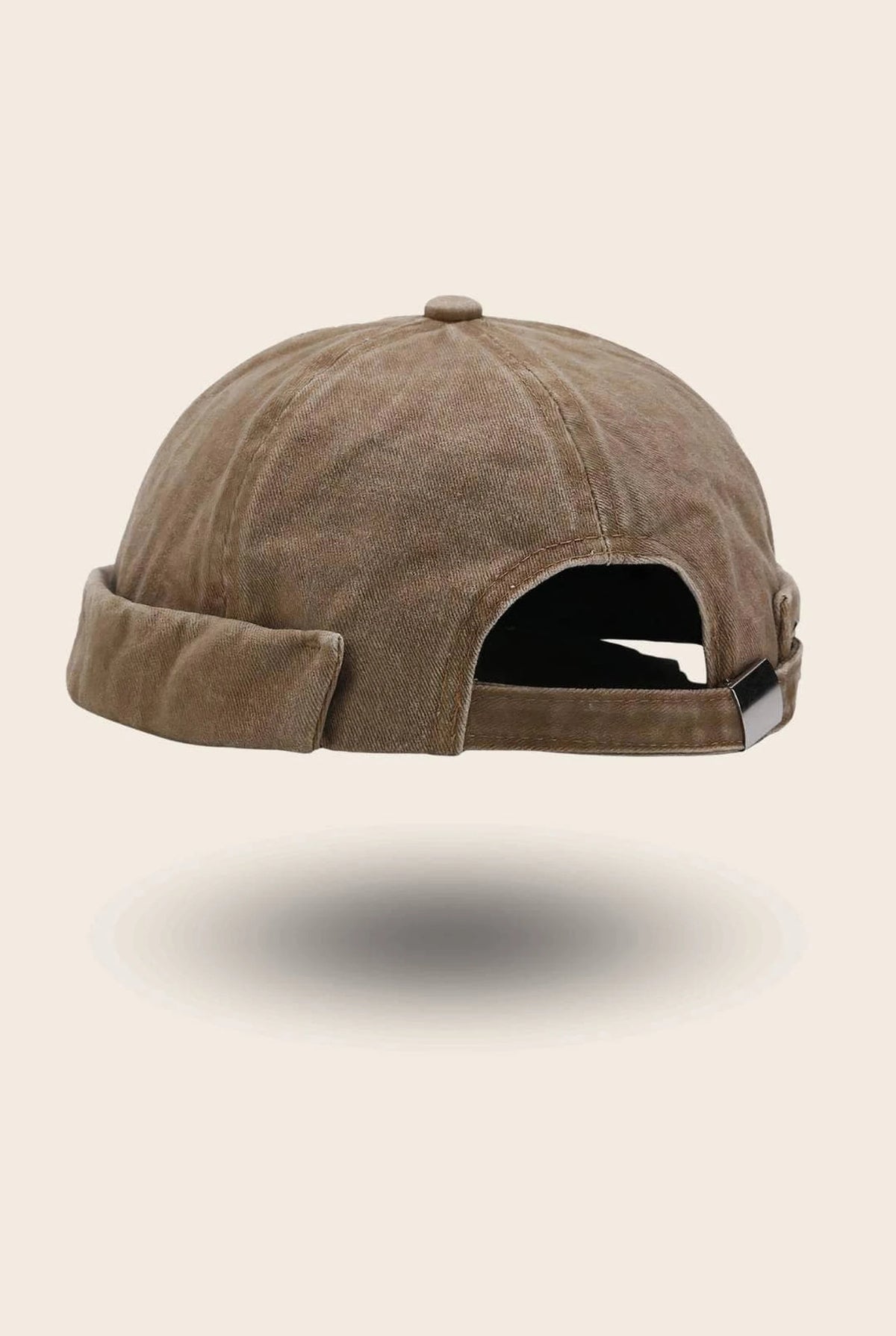 Bonnet docker en coton camel, effet délavé, vue de dos
