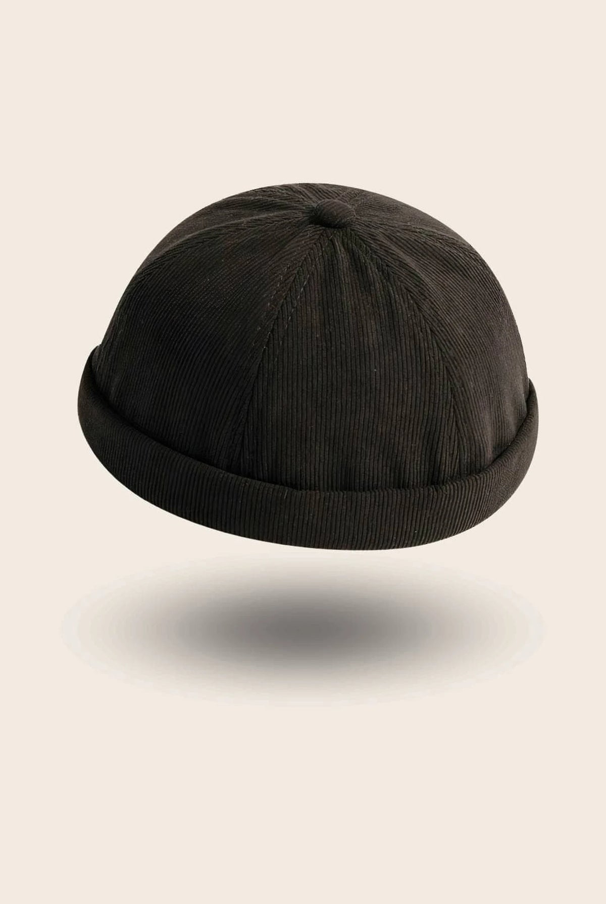 Bonnet docker en Velours noir, texture côtelée, vue de trois quarts