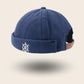 Bonnet docker Marin bleu marine, vue de dos avec gouvernail brodé