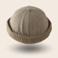 Bonnet docker Molleton taupe, bord tricoté épais, vue de trois quarts arrière