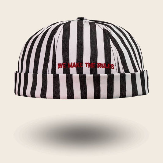 Bonnet docker à Rayures noir et blanc, brodé We Make The Rules, vue de face