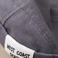 Gros plan sur la matière du bonnet docker Skate gris