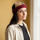 Bonnet docker Vintage porté par une femme en intérieur